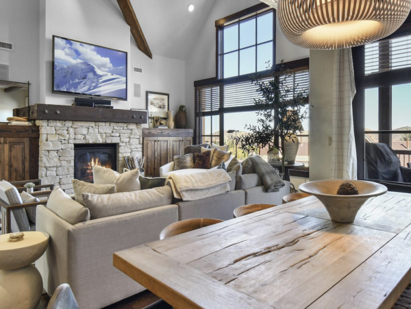 Silver Star Ski in Ski out and shuttle to Park City